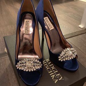 NEW Badgley Mischka Lavender II heels in Navy